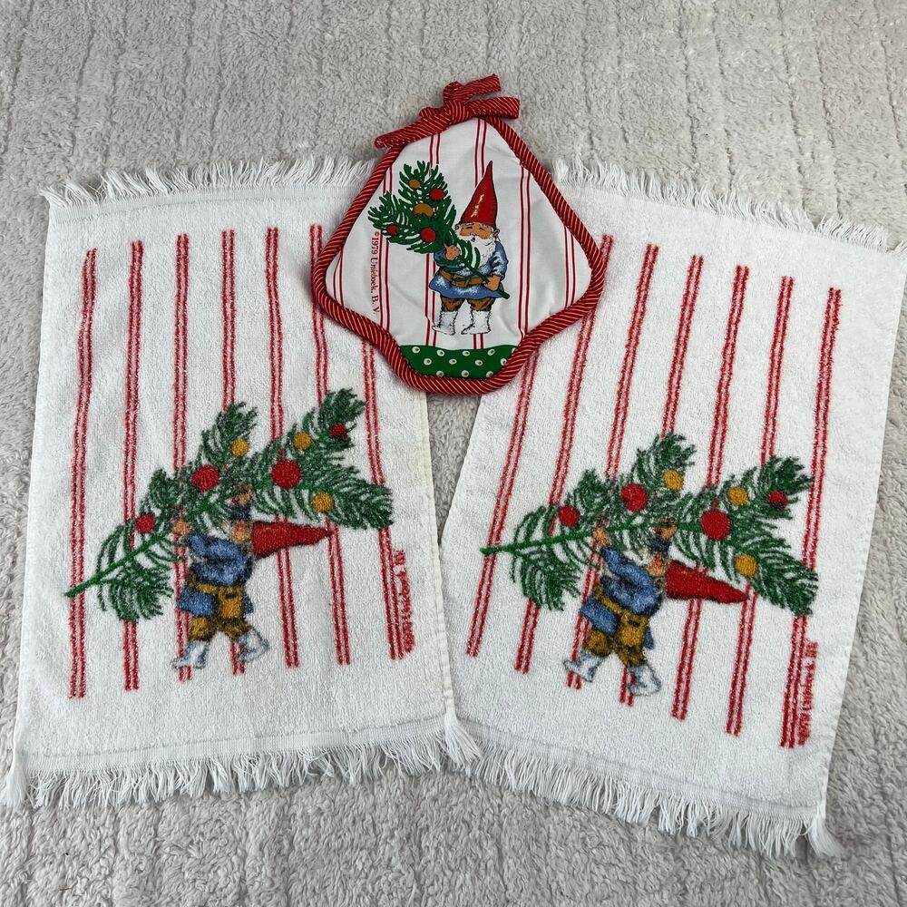Unieboek B.V. Christmas gnome pot holder & Cannon Hand Towel set vintage 1979